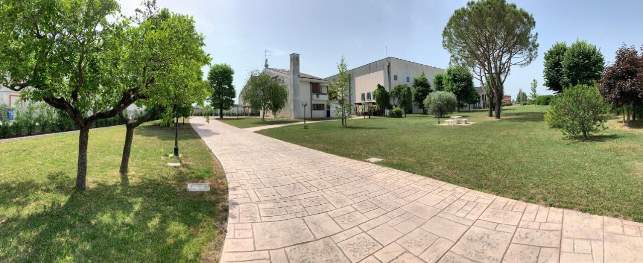 Locanda L'Officina Hotell Ceggia Exteriör bild